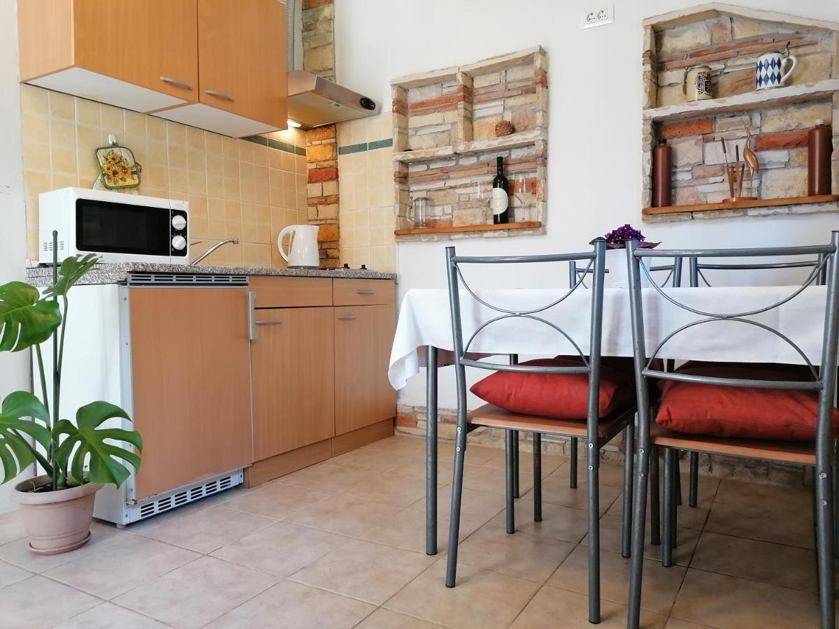 Nice Apartment Montepozzo With Private Garden روفينج المظهر الخارجي الصورة